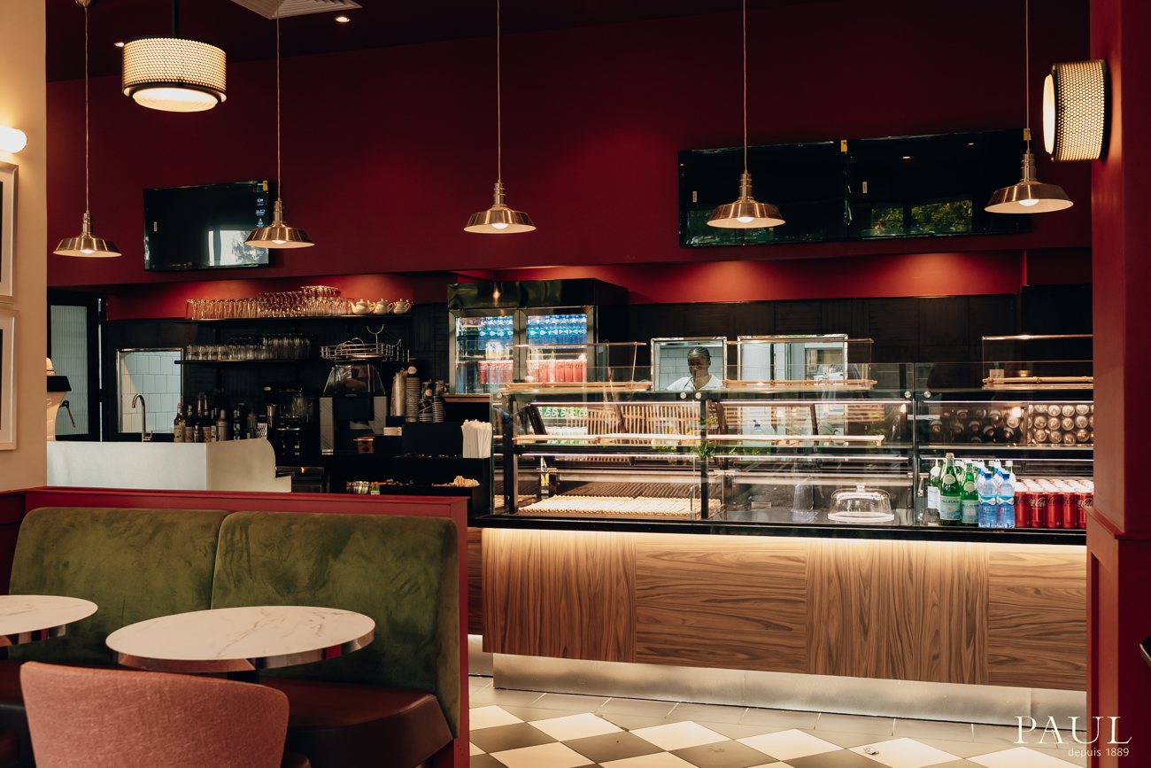 PAUL Le Café counter