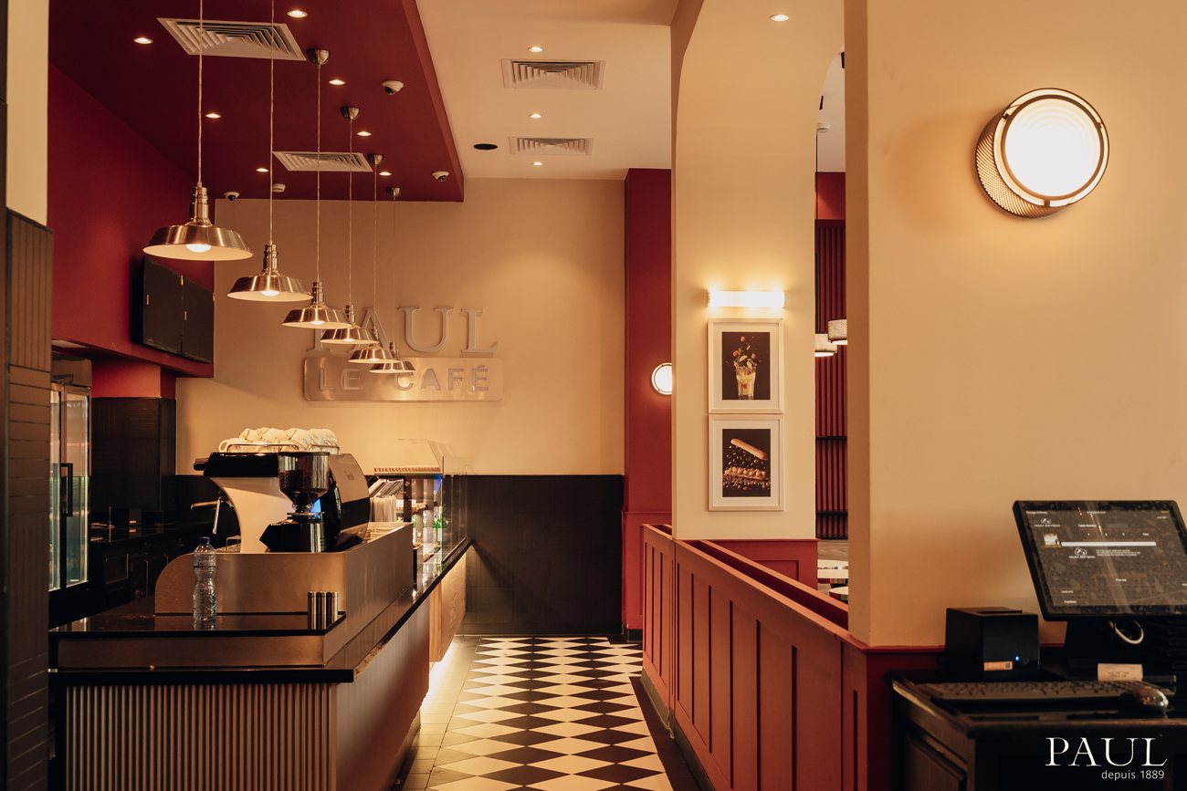 PAUL Le Café interior